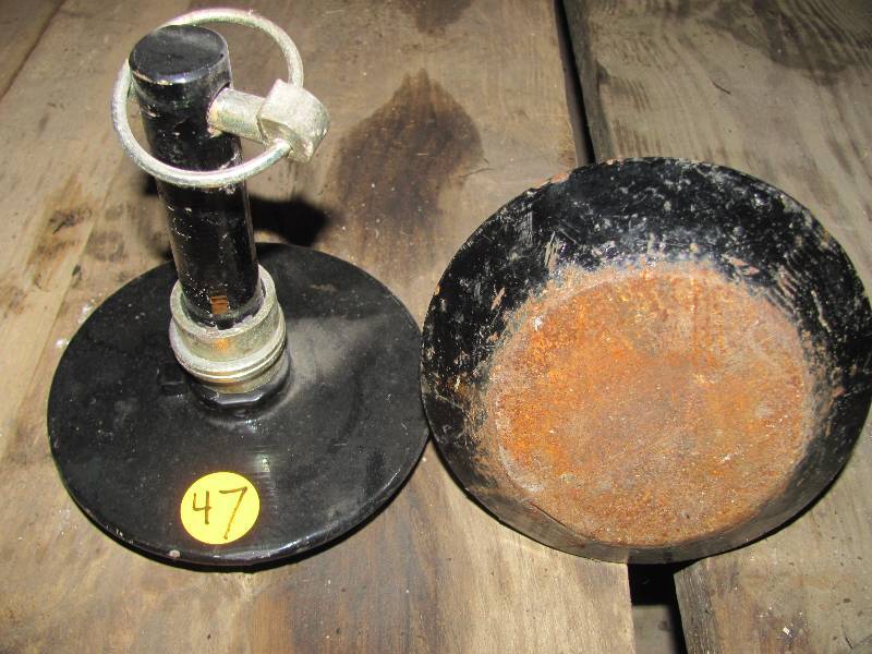 lot 47 image: Plow Skids