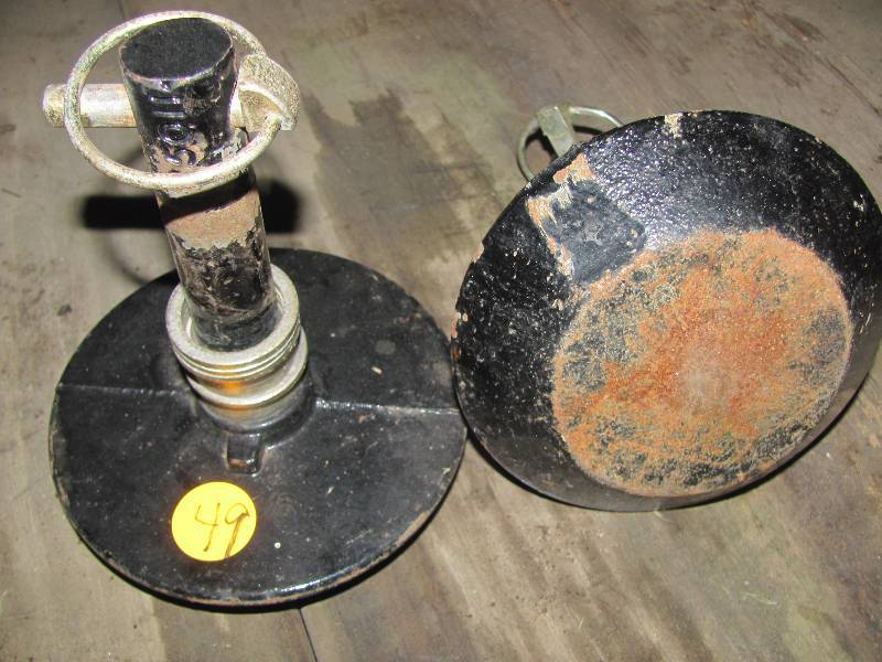 lot 49 image: Plow Skids