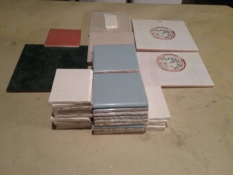 lot 212 image: Crafting Kitchen Floor Tiles  40 Pieces
