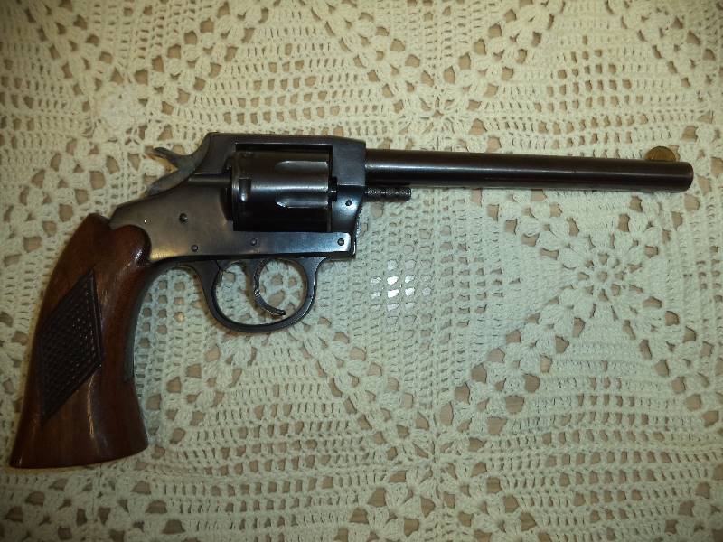 lot 3 image: IJA&C Works USA .22 Revolver