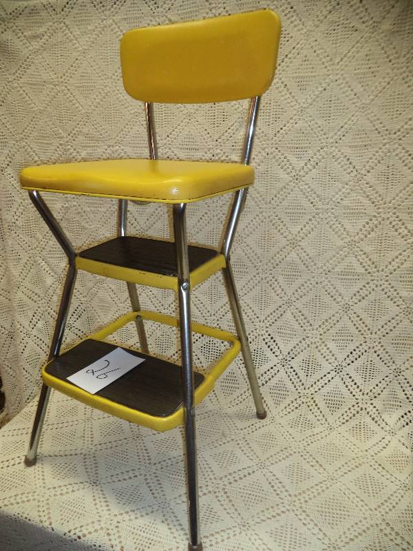 lot 26 image: Vintage Cosco Yellow Step Stool