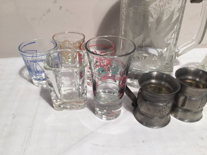 lot 62 image: SHOT GLASSES- MISCELLANEOUS
