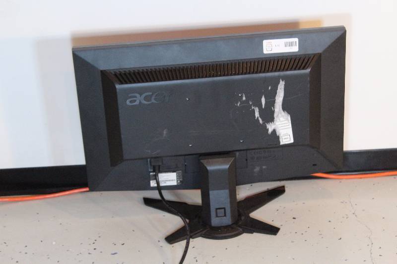 Acer LCD 21.5 Computer Monitor G215HV L51 -1002