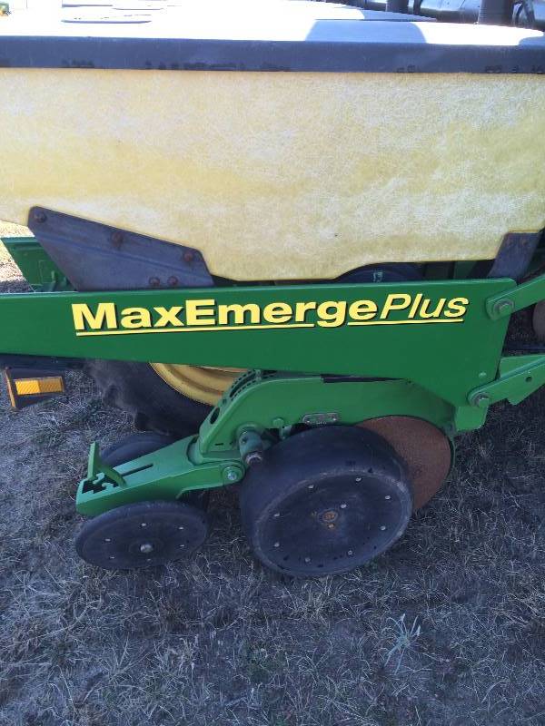 John Deere 1770 16 Row Planter