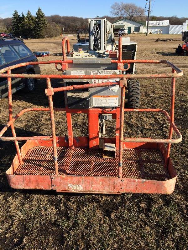 Skyjack Man Lift