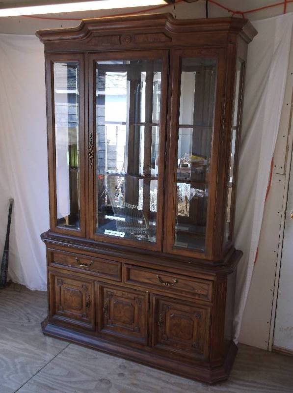 Lighted Hutch