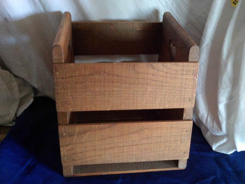 wooden magazine box