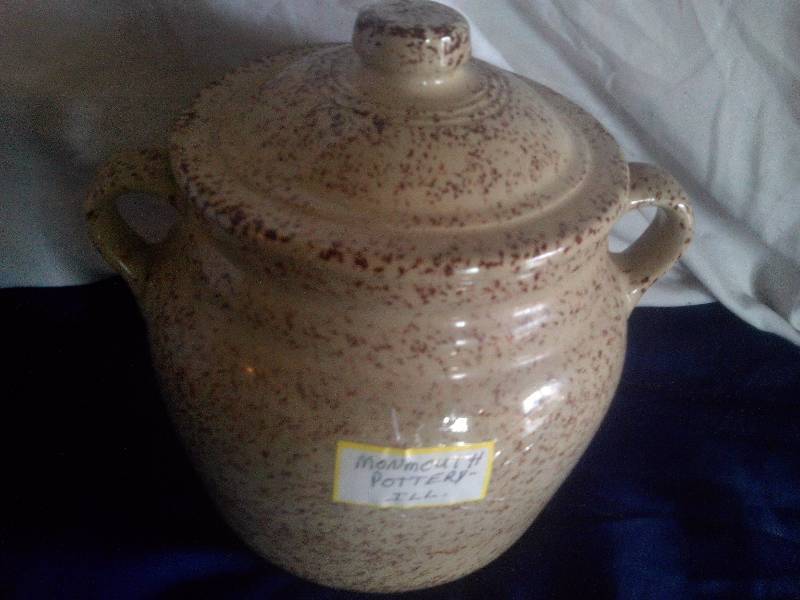 moun mouth pottery ill crock and cover
