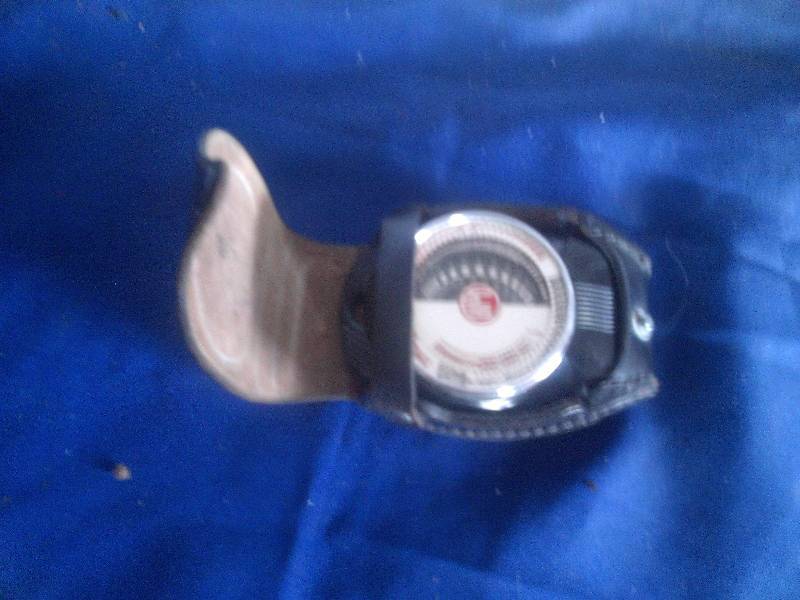 dejur critic model 40