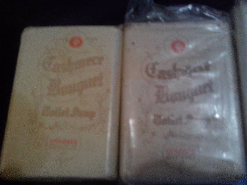 3 vintage bars cashmere baquet toilet soap