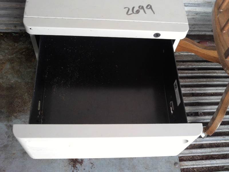 metal three drawer cabnet
