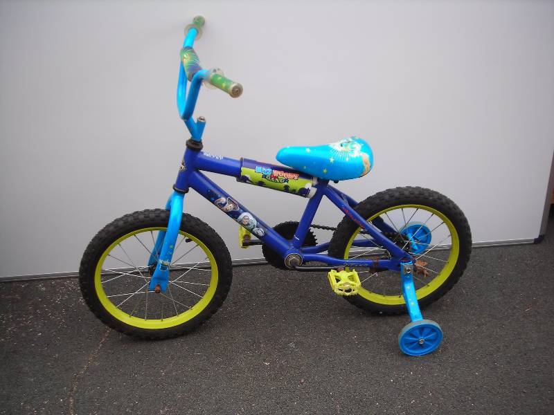 Huffy Special Edition Toy Story 16 Inch Boys Bike With Training Wheels