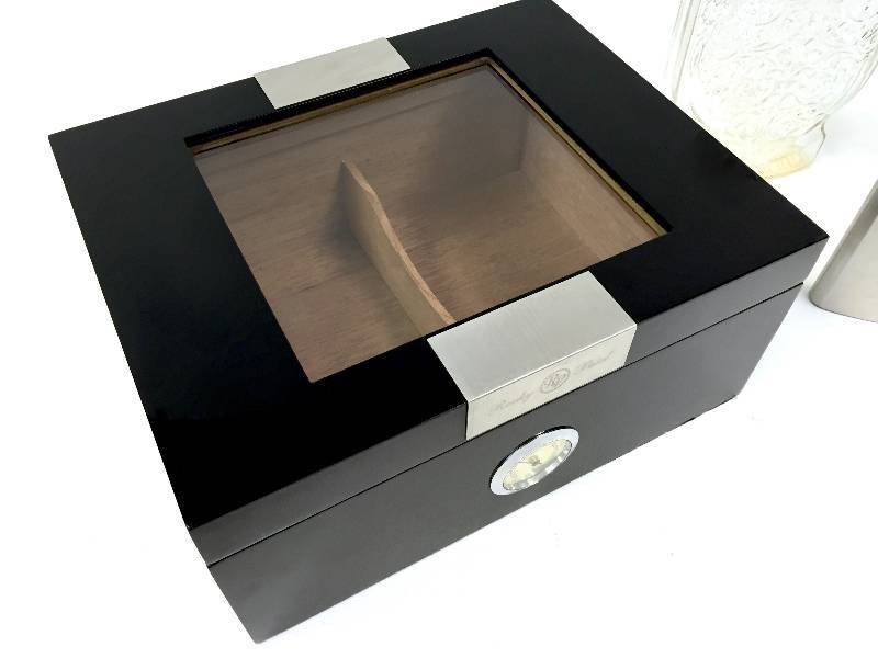 Cedar Humidor for cigars with glass top, collectible Jim Beam flask and Southern Comfort flask.