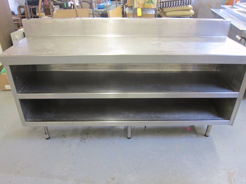lot 5 image: Table with Plate Storage