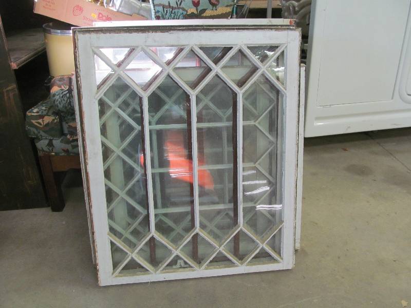 lot 9 image: Windows
