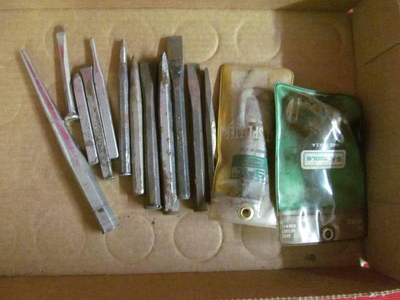 lot 25 image: Tools
