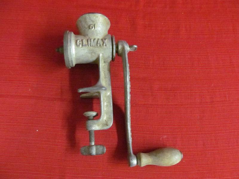 lot 29 image: Grinder