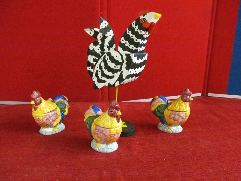 lot 59 image: Chicken Knick Knacks