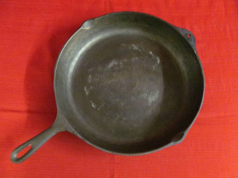 lot 75 image: Cast Iron Fry Pan