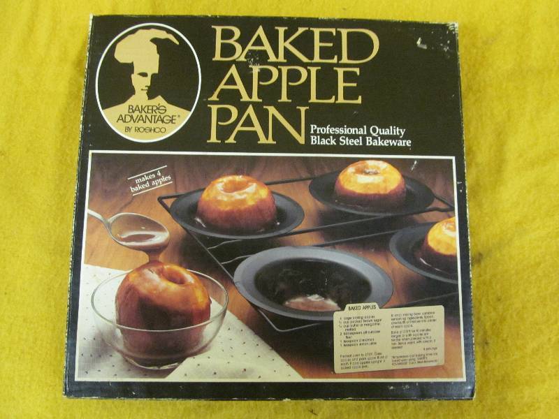 lot 156 image: Apple Pan