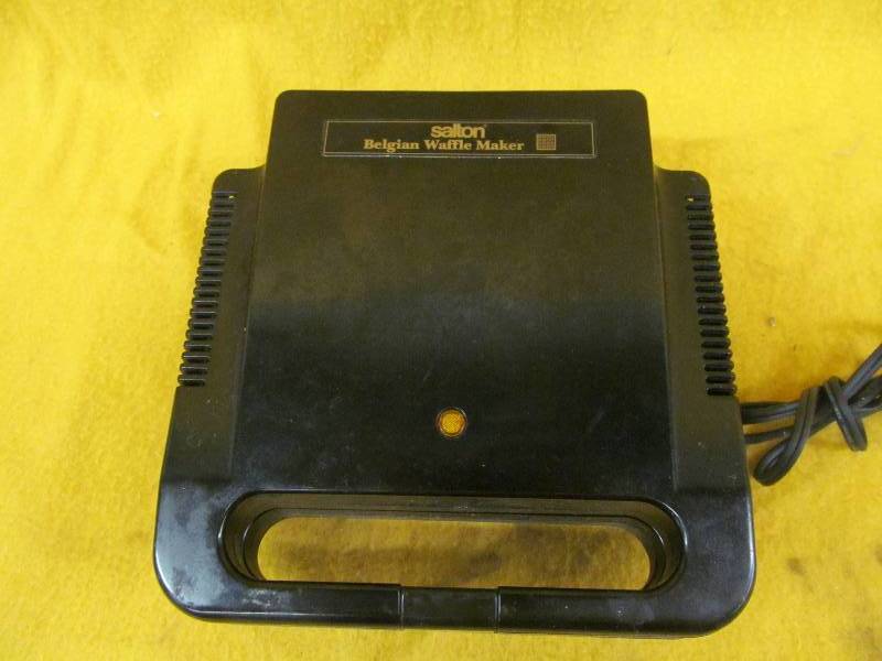 lot 157 image: Waffle Maker