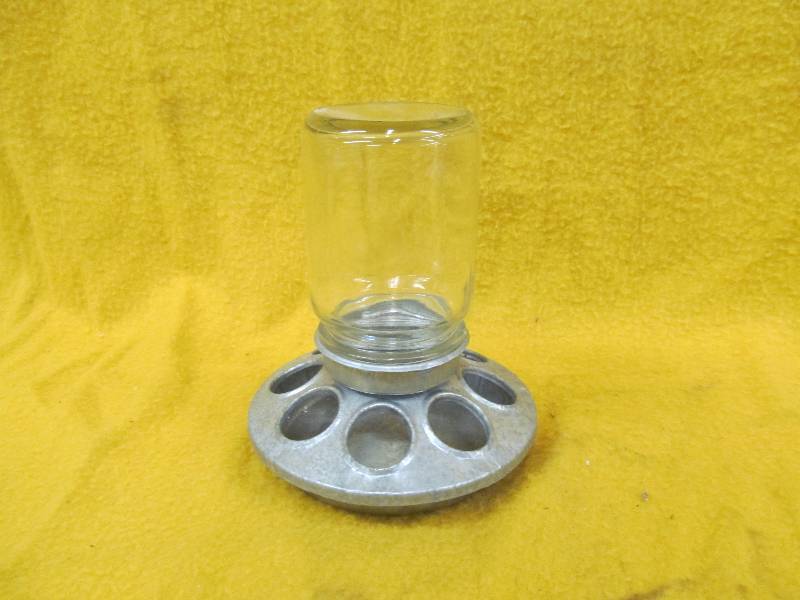 lot 158 image: Candy Dispenser