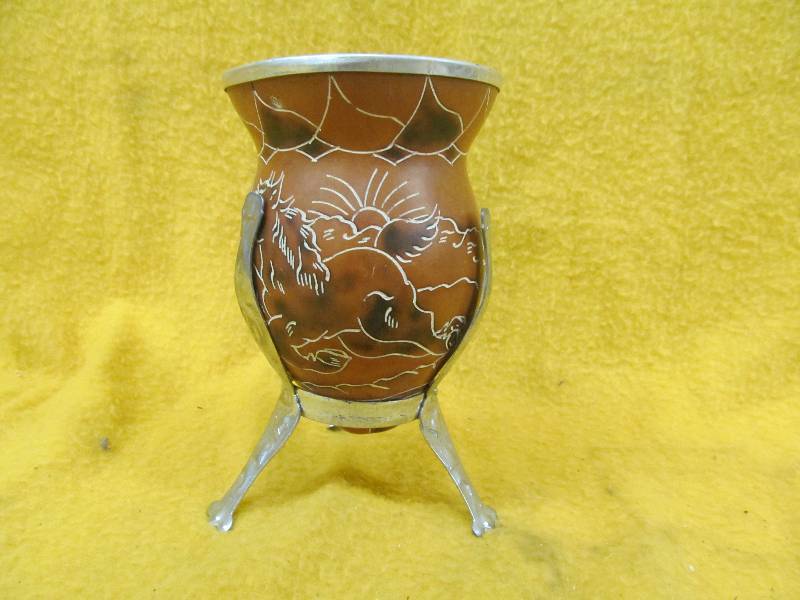 lot 176 image: Vase