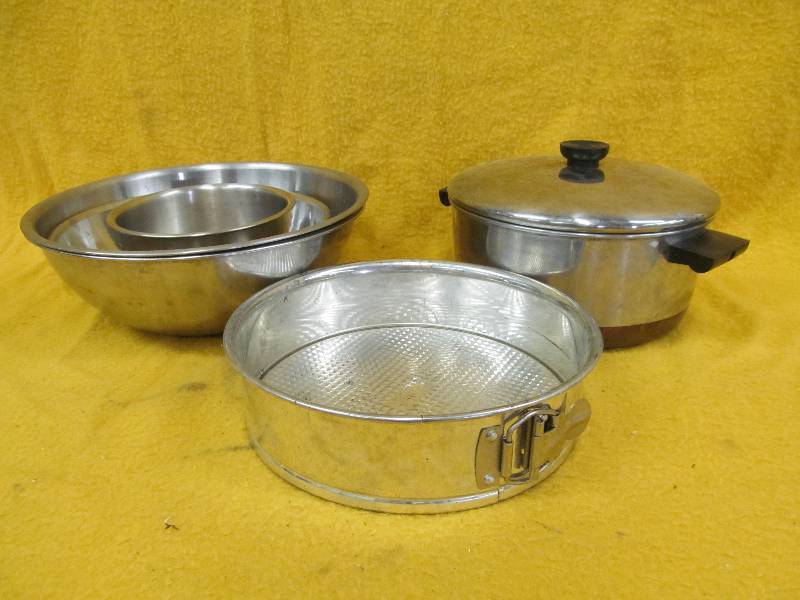 lot 188 image: Pans
