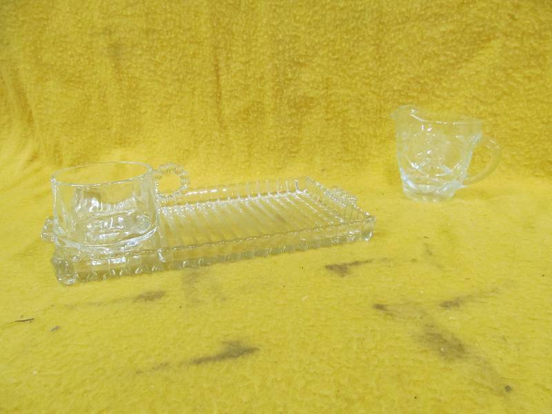 lot 196 image: Luncheon Set