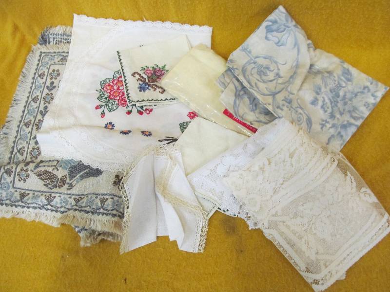 lot 197 image: Doily