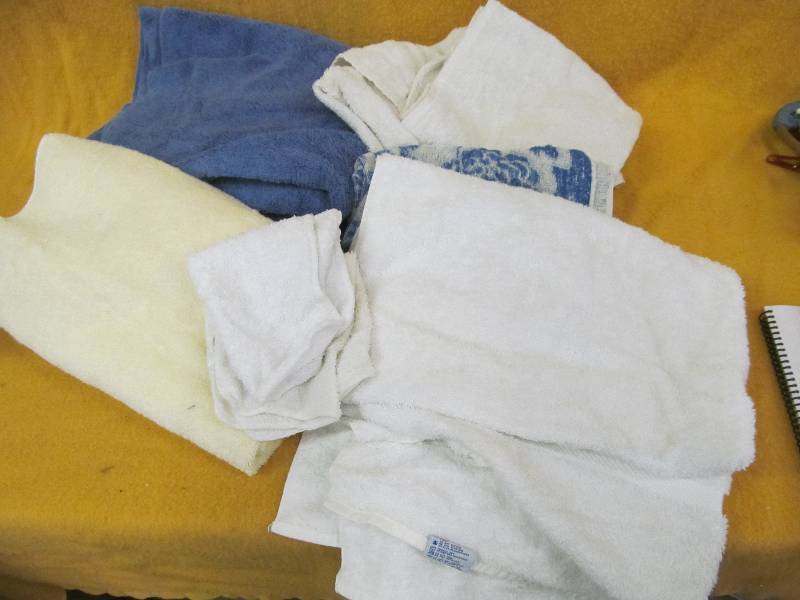 lot 199 image: Towels