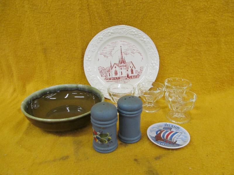 lot 204 image: Dishes