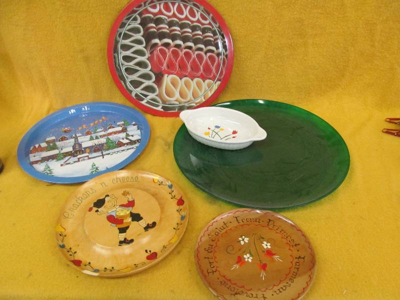lot 215 image: Platters