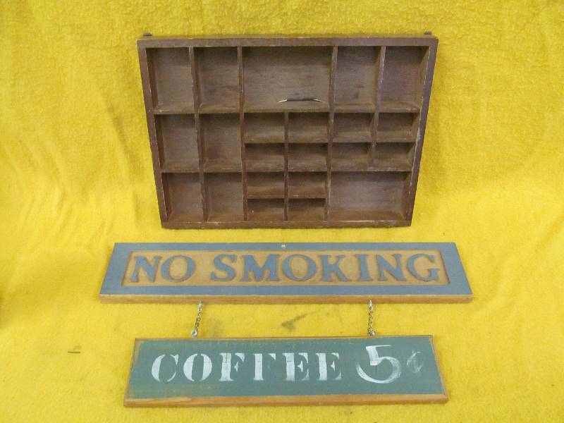 lot 221 image: Shelf