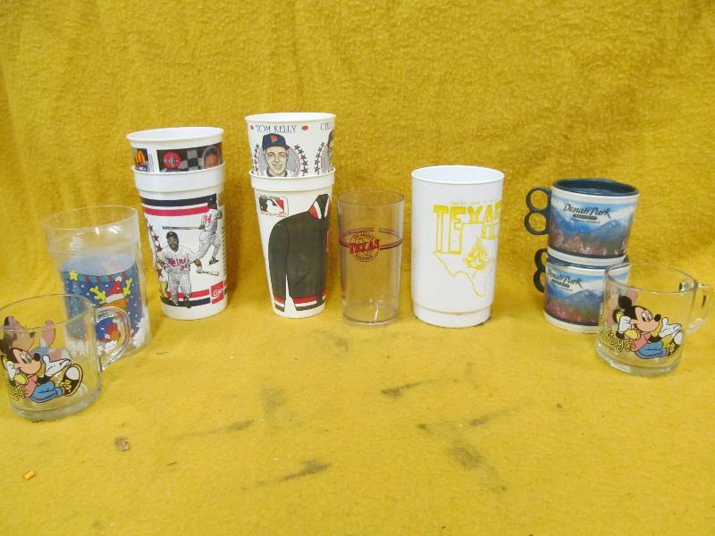 lot 245 image: Cups