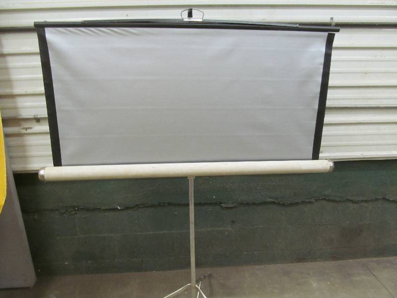 lot 257 image: Projection Screen