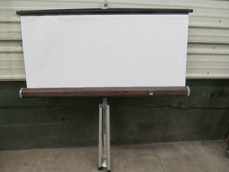 lot 259 image: Projection Screen