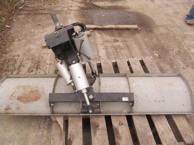lot 270 image: Snow Plow
