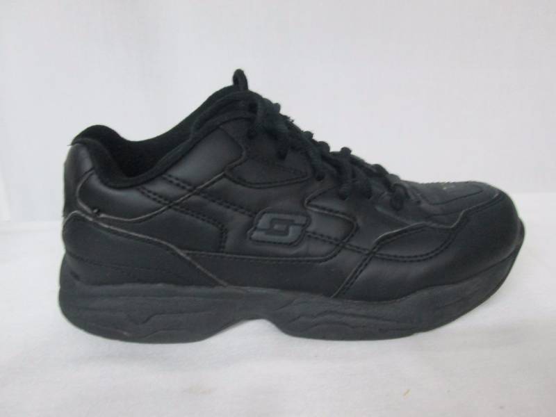 lot 45 image: Skechers Womens Felton-Albie Work Shoe