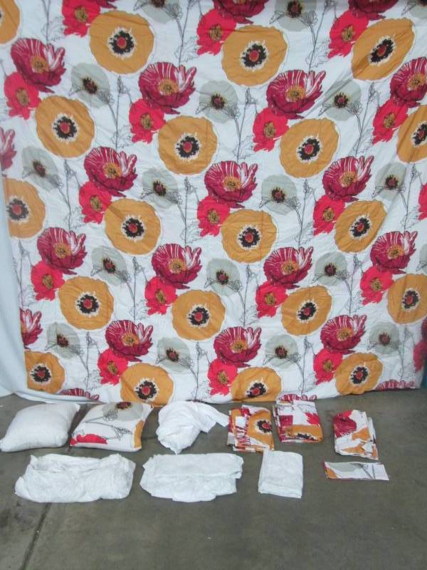 lot 31 image: Alcove Vivian Bed Set - King