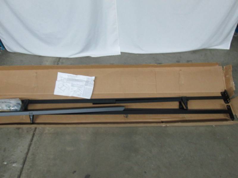 lot 14 image: Queen Bed Frame