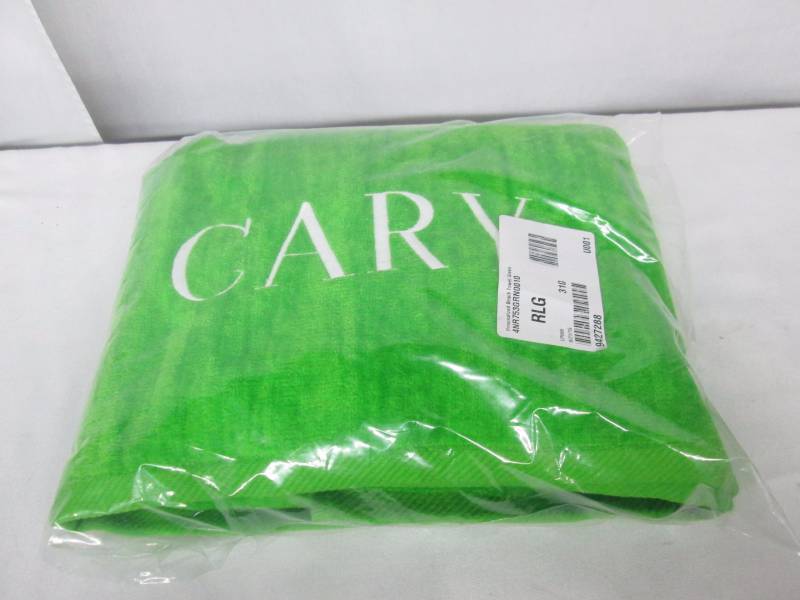 lot 42 image: Personalized Beach Towel