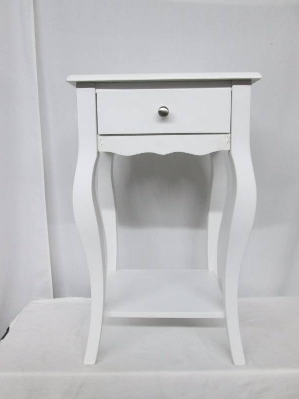 lot 50 image: McLeland Design Side Table