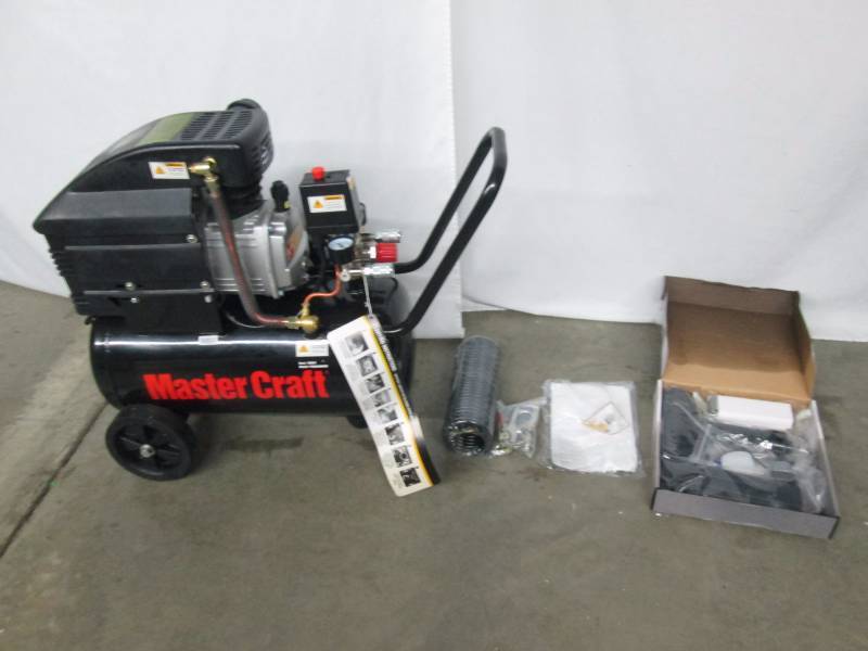 lot 6 image: Master Craft 6-Gallon 3.5HP Air Compressor