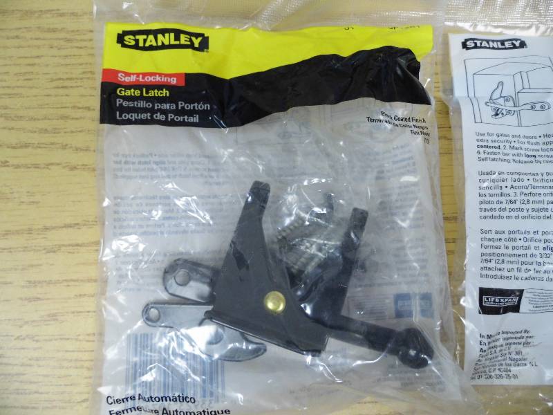 Lot of 10 Stanley Self Locking Gate Latches