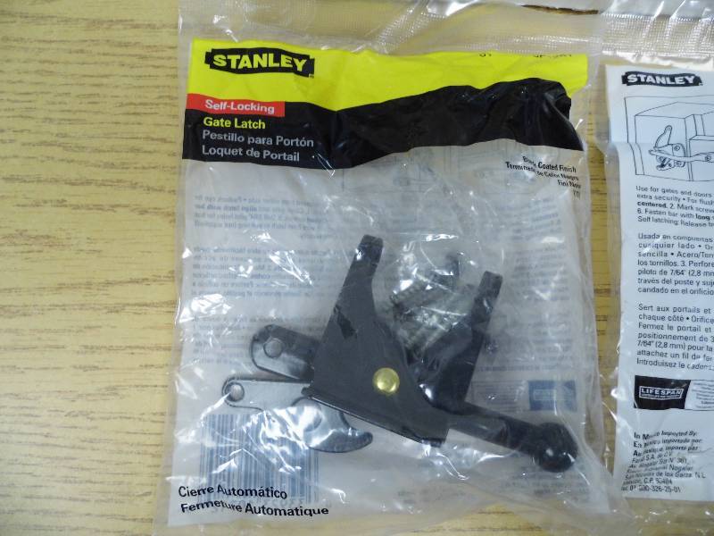 Lot of 10 Stanley Self Locking Gate Latches