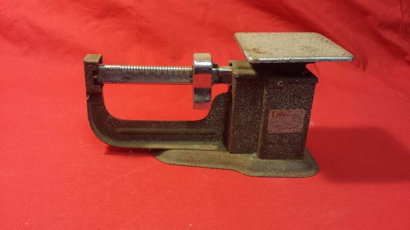 VINTAGE Trinor Scale