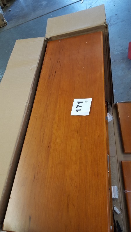 lot 62 image: Ashton Collection Dresser with 6 Drawers
