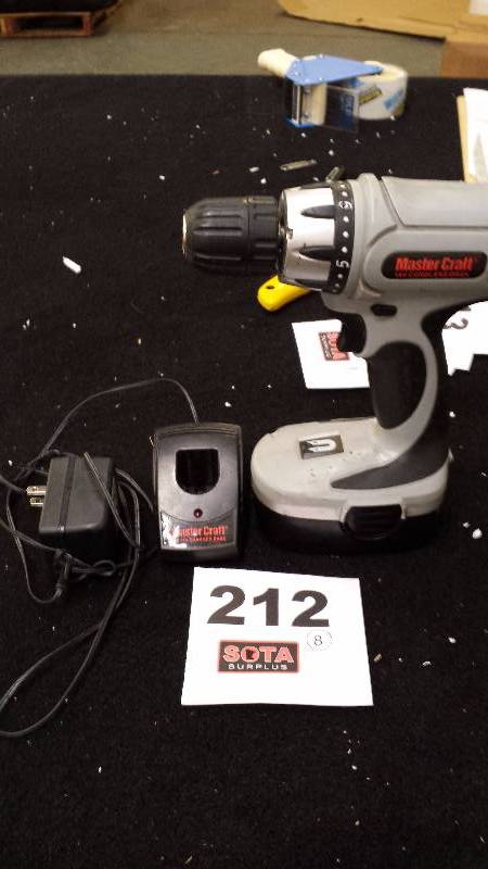 lot 212 image: Master Craft 18V Cordless Drill