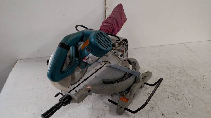 Makita 10 Sliding Miter Saw, Works...